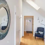 Seenixe Apartment *